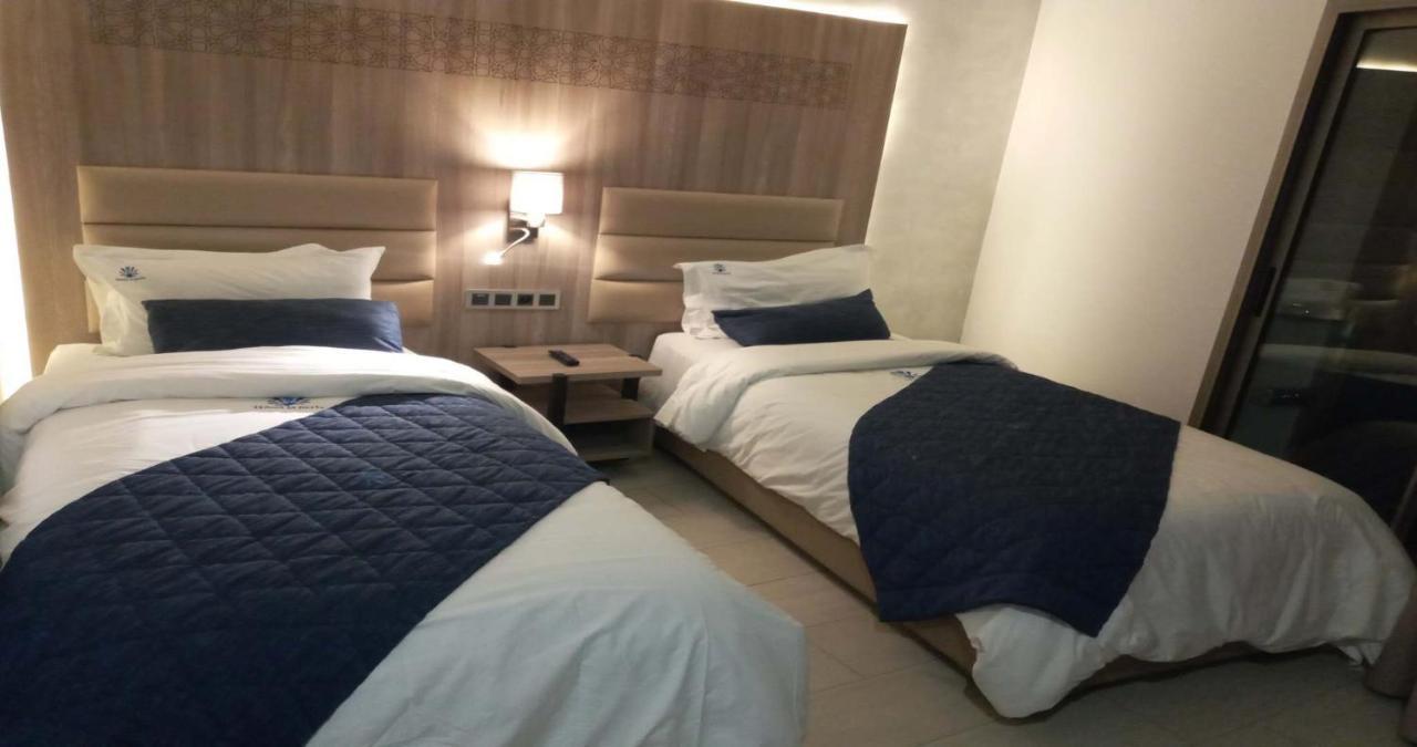 Hôtel La Perla Al Hoceima Bagian luar foto