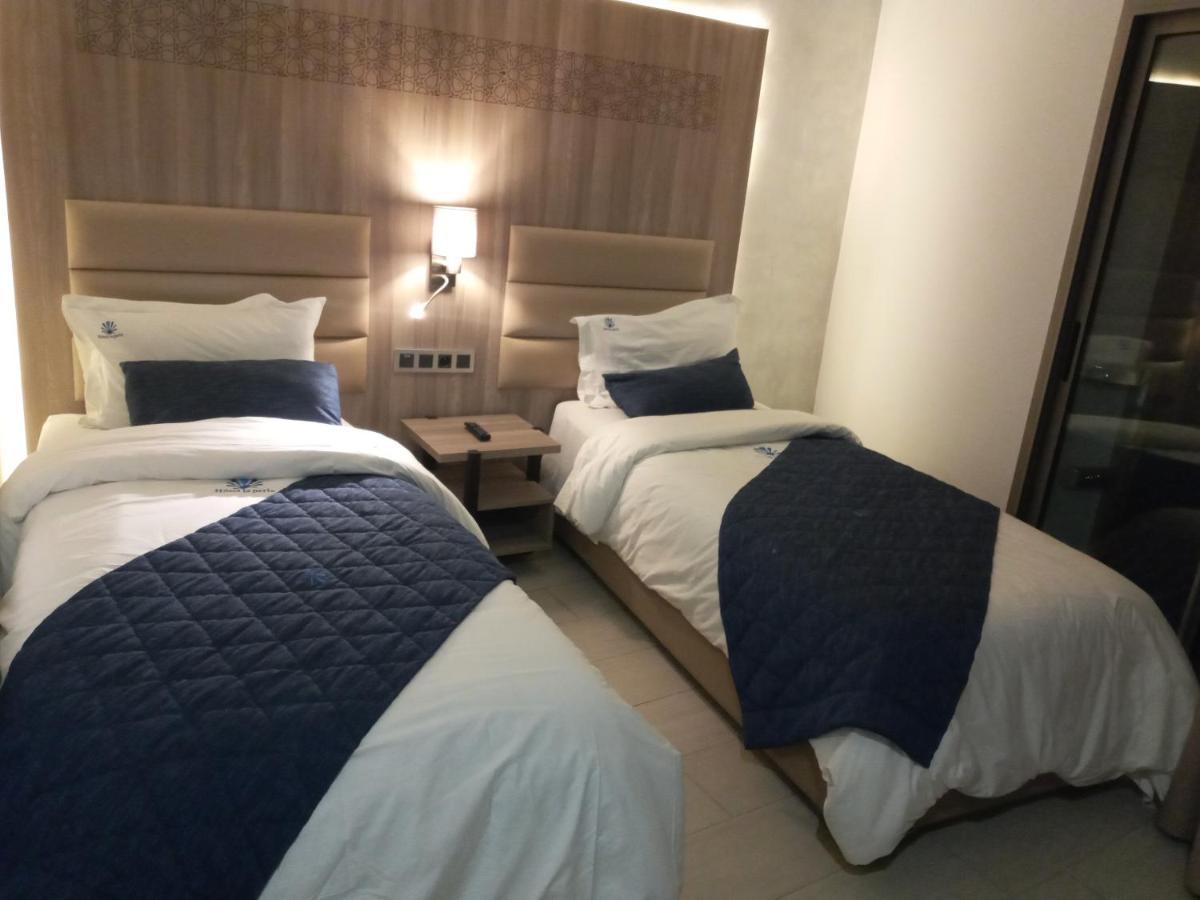 Hôtel La Perla Al Hoceima Bagian luar foto
