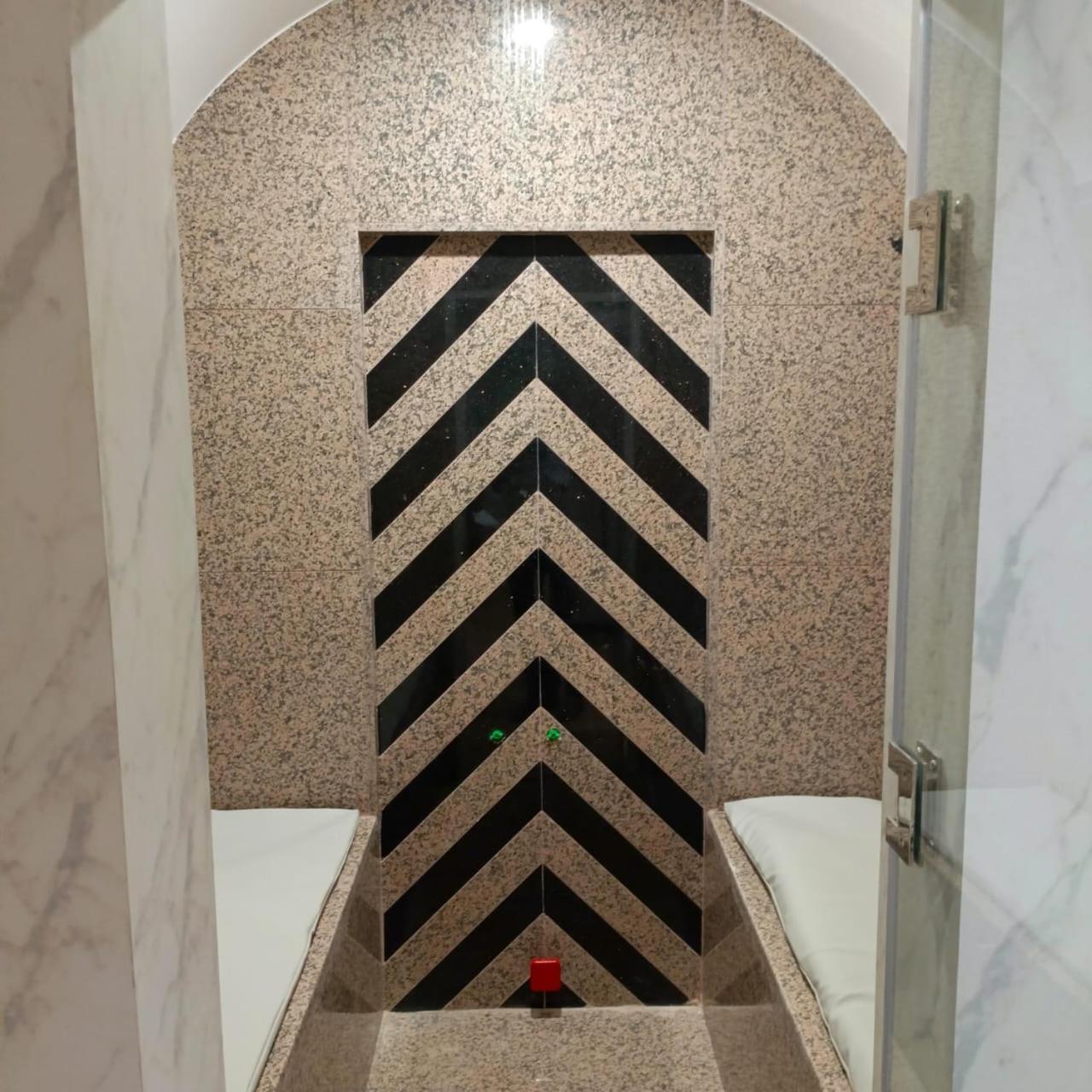Hôtel La Perla Al Hoceima Bagian luar foto